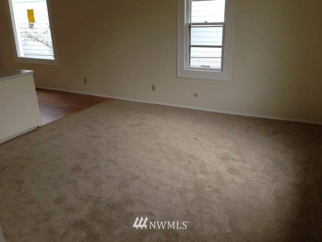 1724 Rockefeller Avenue Everett, WA 98201 - Photo 3 of 10