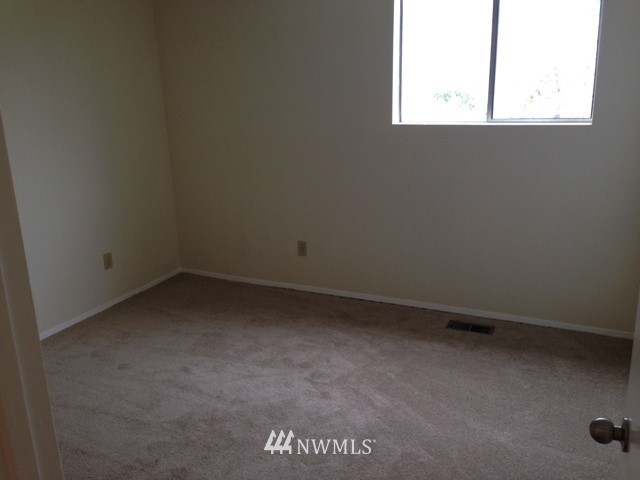 1724 Rockefeller Avenue Everett, WA 98201 - Photo 7 of 10
