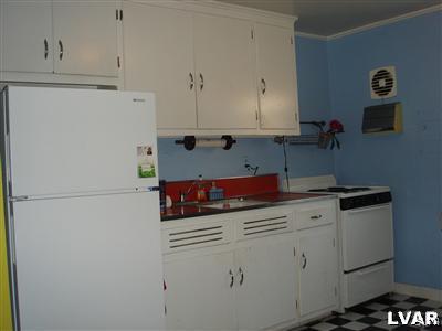 1538 Catasauqua Road Bethlehem, PA 18017 - Photo 4 of 9 Gallery Image 4