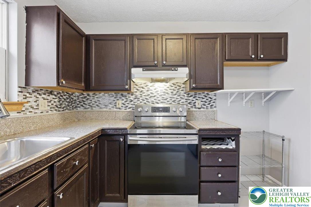 2320 Elmhurst Road East Stroudsburg, PA 18302 - Photo 20 of 69 Gallery Image 20