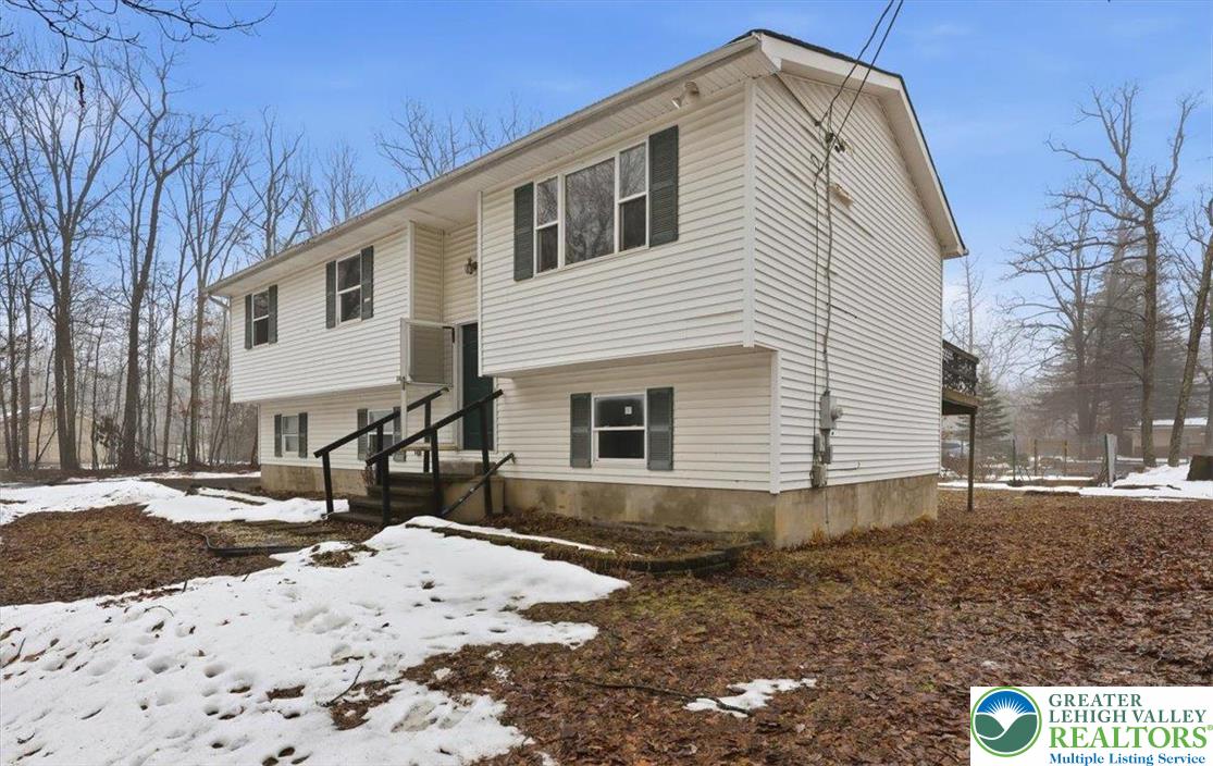 2320 Elmhurst Road East Stroudsburg, PA 18302 - Photo 5 of 69 Gallery Image 5