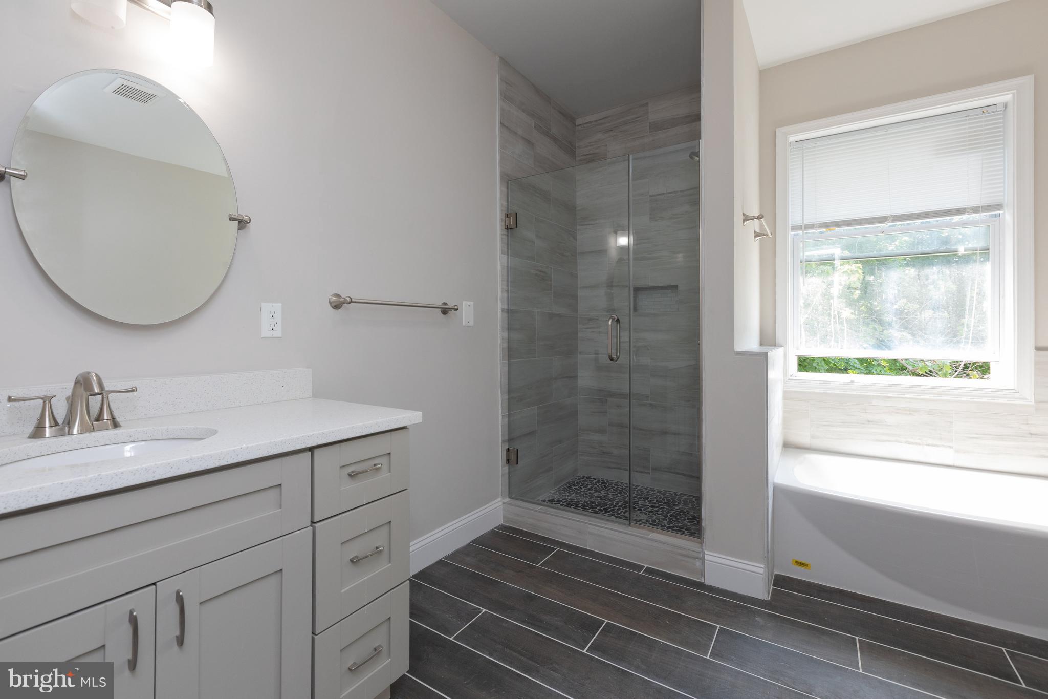 4101 Dorchester Road Baltimore, MD 21207 - Photo 20 of 27 Bath (Master)