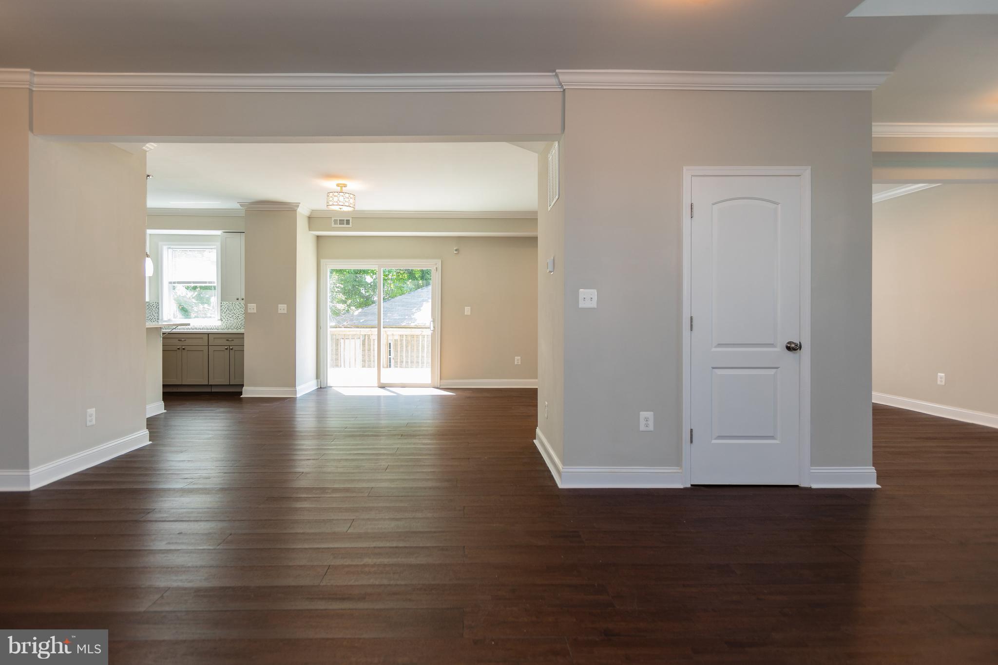 4101 Dorchester Road Baltimore, MD 21207 - Photo 5 of 27 Interior (General)