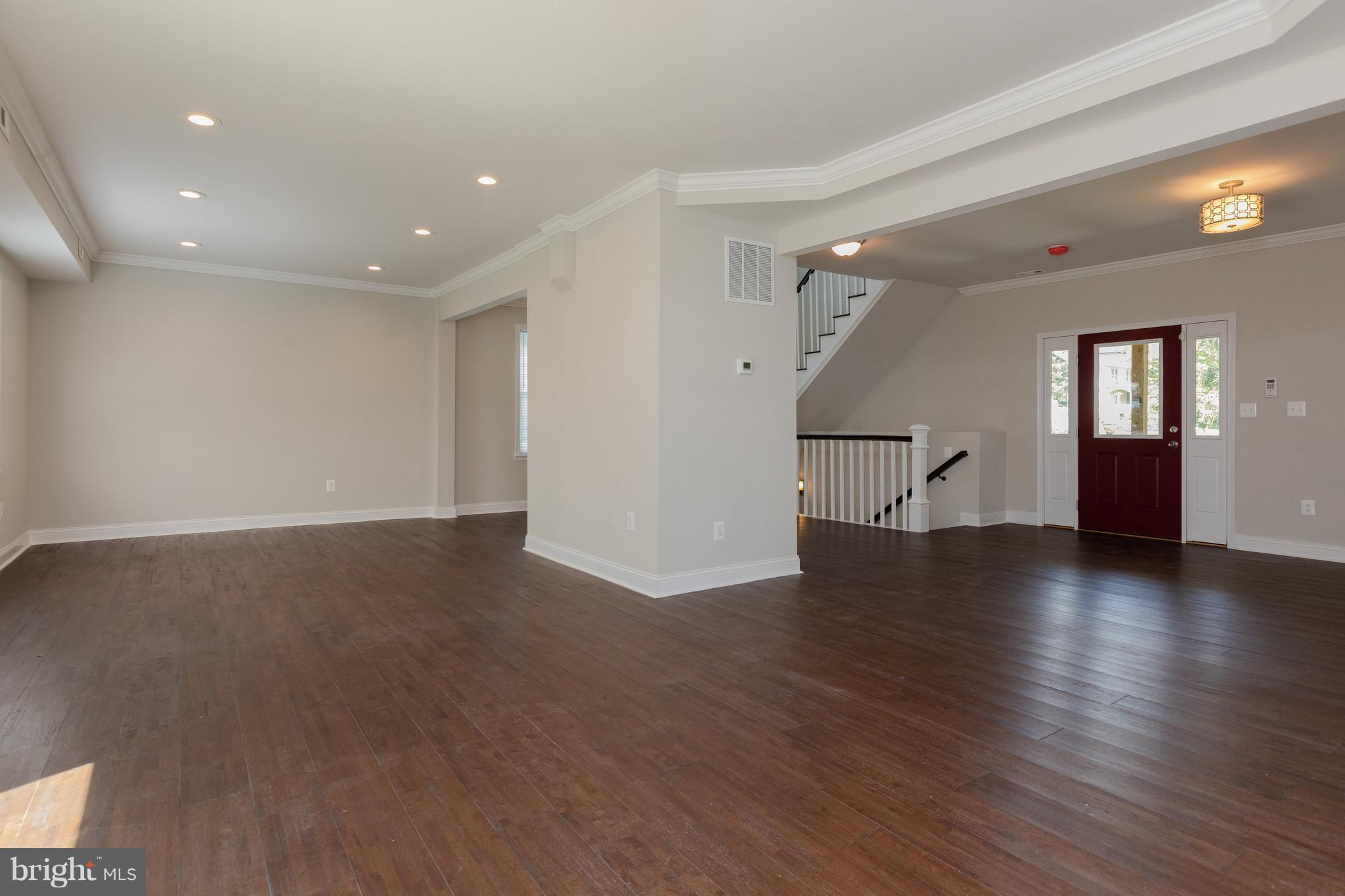4101 Dorchester Road Baltimore, MD 21207 - Photo 9 of 27 Family Room