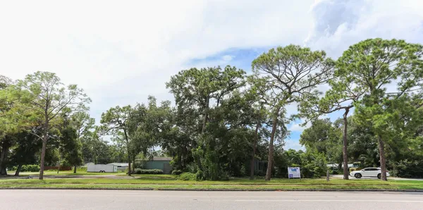 $2,750,000 | 4100 16th Street North, St. Petersburg, FL 33703
