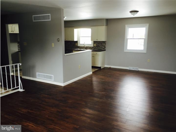 202 Beacon Road Sinking Spring, PA 19608 - Photo 5 of 16
