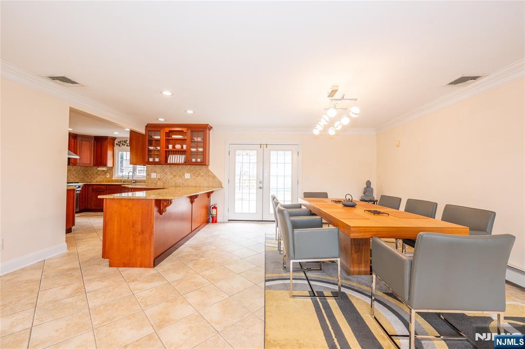 12 Rene Court Wayne, NJ 07470 - Photo 4 of 33