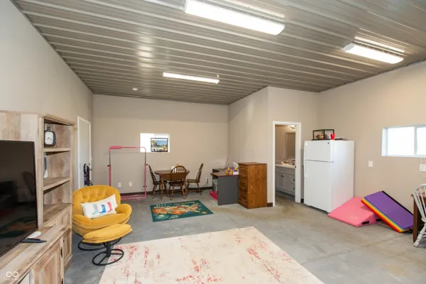 $649,900 | 10351 County Road 800 North, Seymour, IN 47274