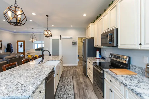 $649,900 | 10351 County Road 800 North, Seymour, IN 47274