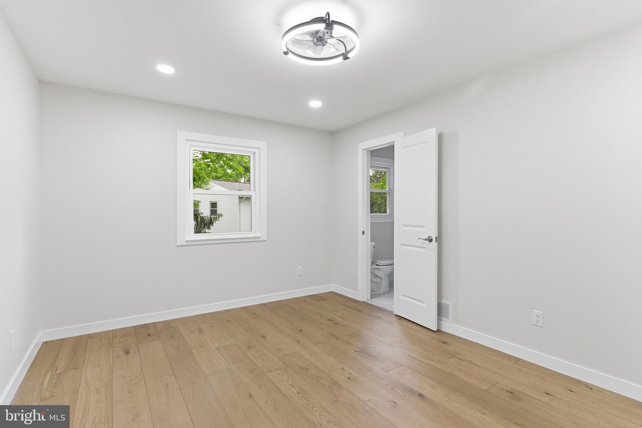 4312 Lees Corner Road Chantilly, VA 20151 - Photo 18 of 36 Master Bedroom2