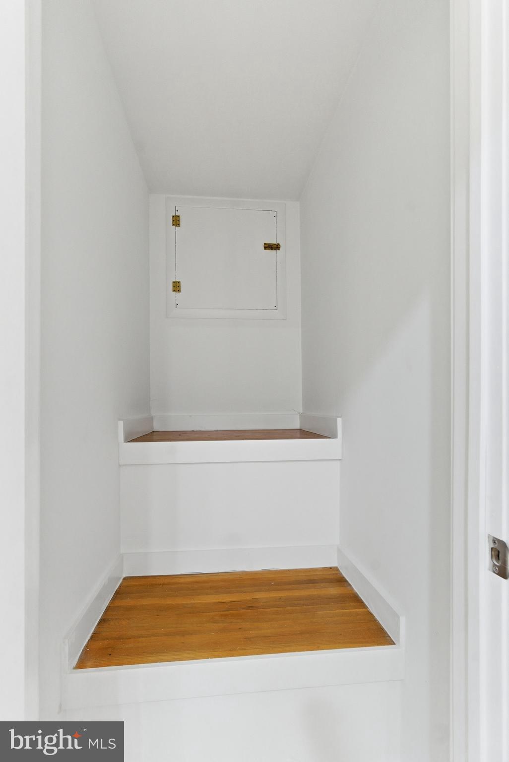 4312 Lees Corner Road Chantilly, VA 20151 - Photo 25 of 36 Upstairs Storage