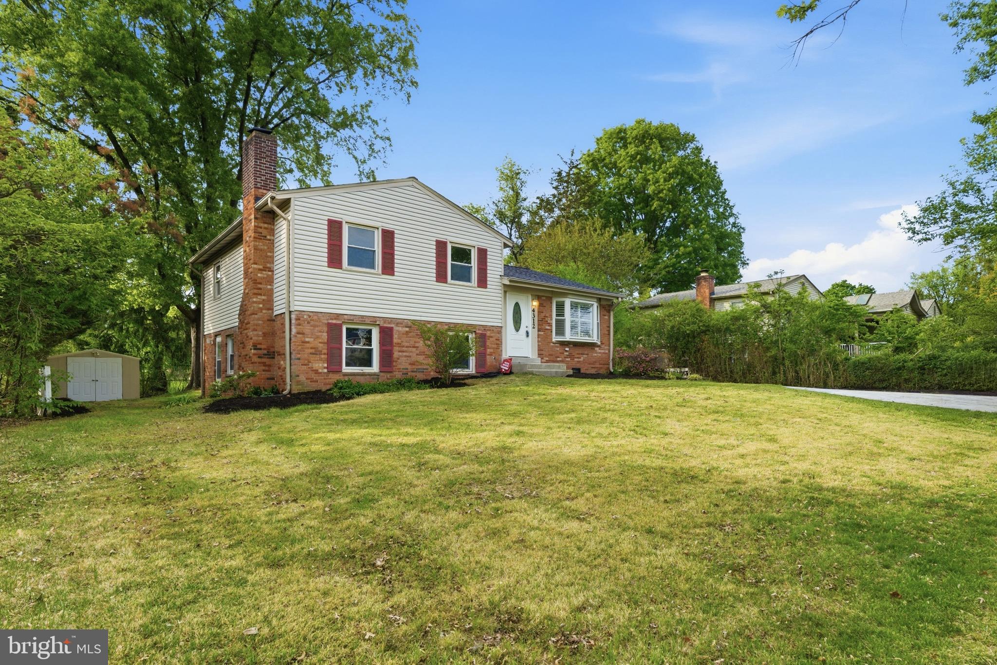 4312 Lees Corner Road Chantilly, VA 20151 - Photo 6 of 36