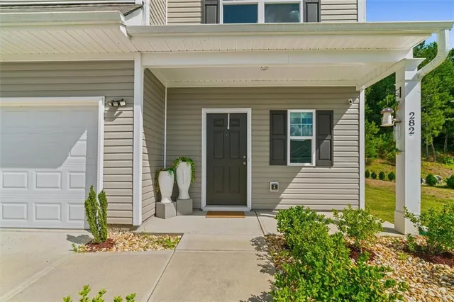 $279,900 | 282 Collington Circle, Dalton, GA 30721