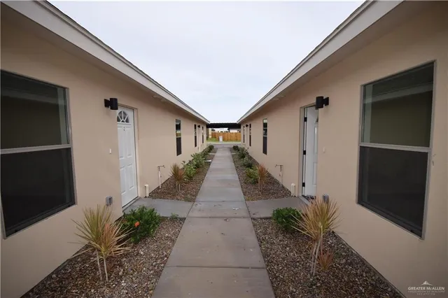 $1,050 | 1215 Upas Drive, Unit 2, Edinburg, TX 78541