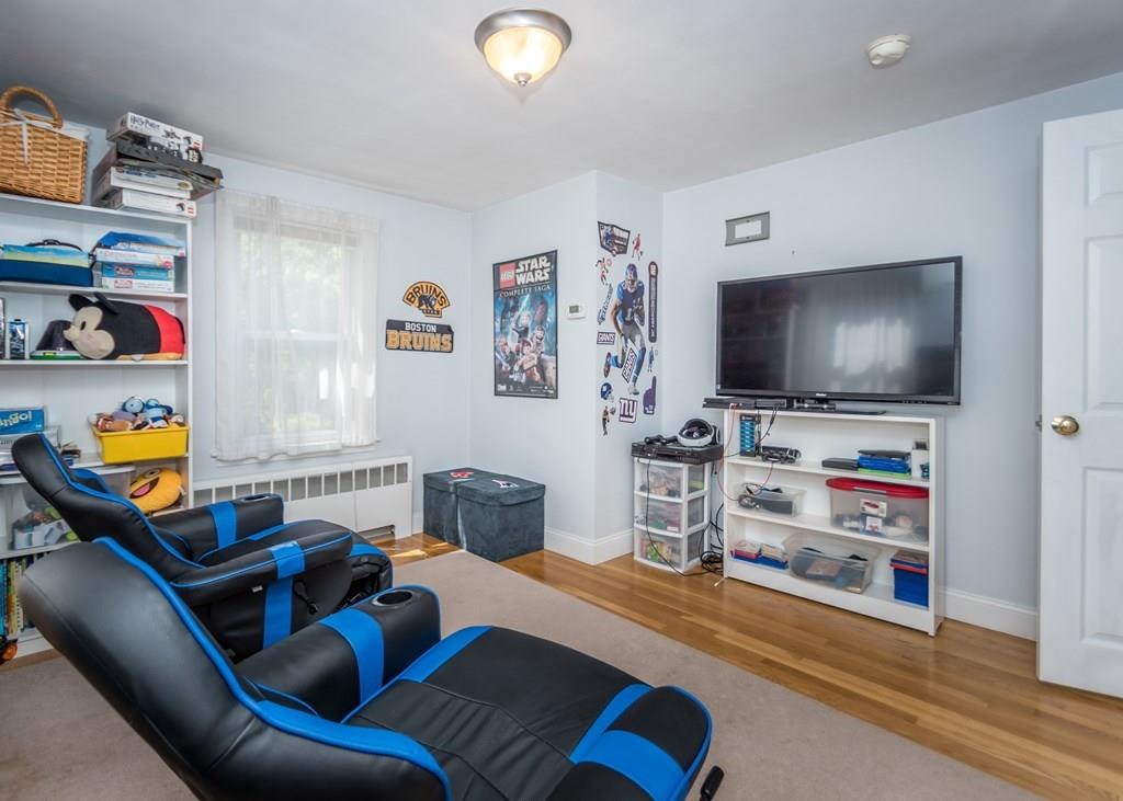 123 Pond End Road Waltham, MA 02451 - Photo 16 of 32 Gallery Image 16
