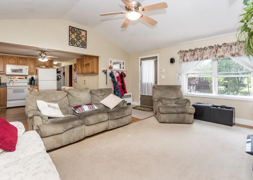123 Pond End Road Waltham, MA 02451 - Photo 5 of 32 Gallery Image 5