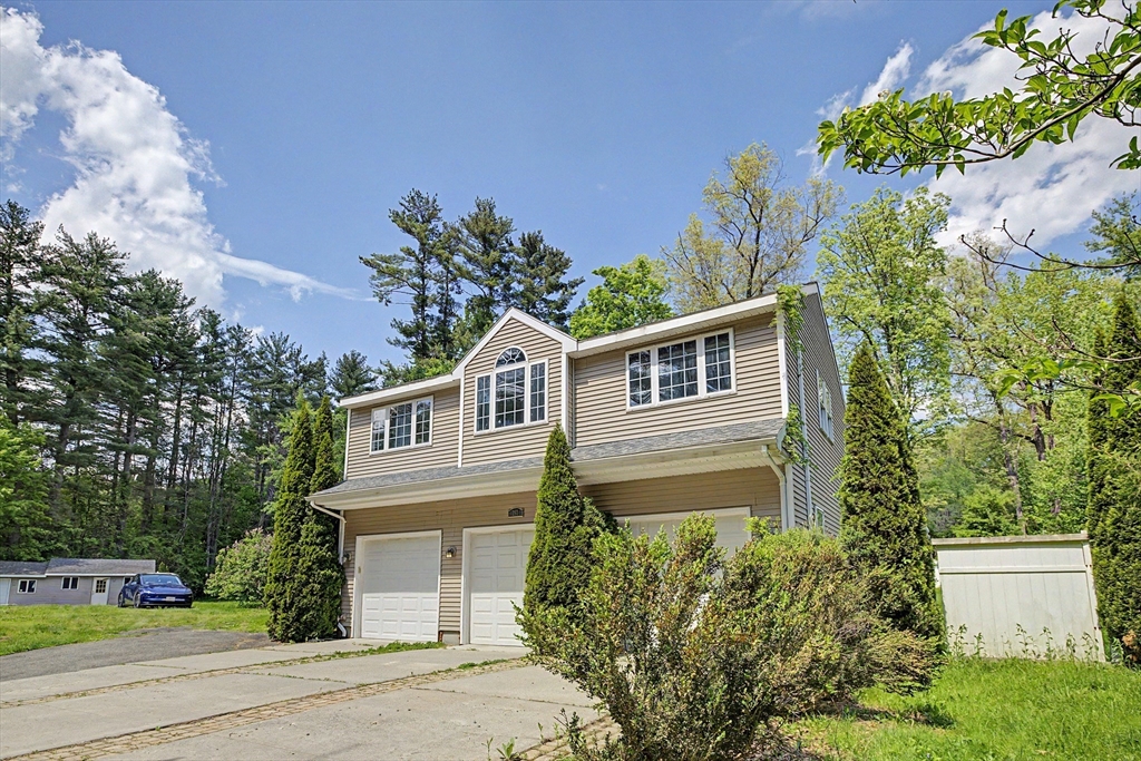 195 Westhampton Road Northampton, MA 01062 - Photo 2 of 34