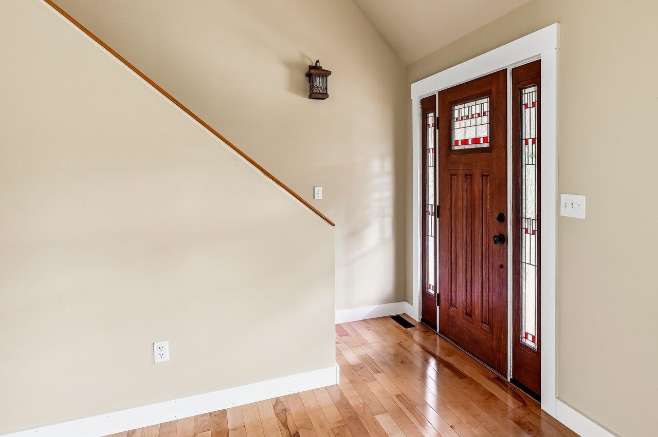 76 Mast Road Dover, NH 03820 - Photo 5 of 52