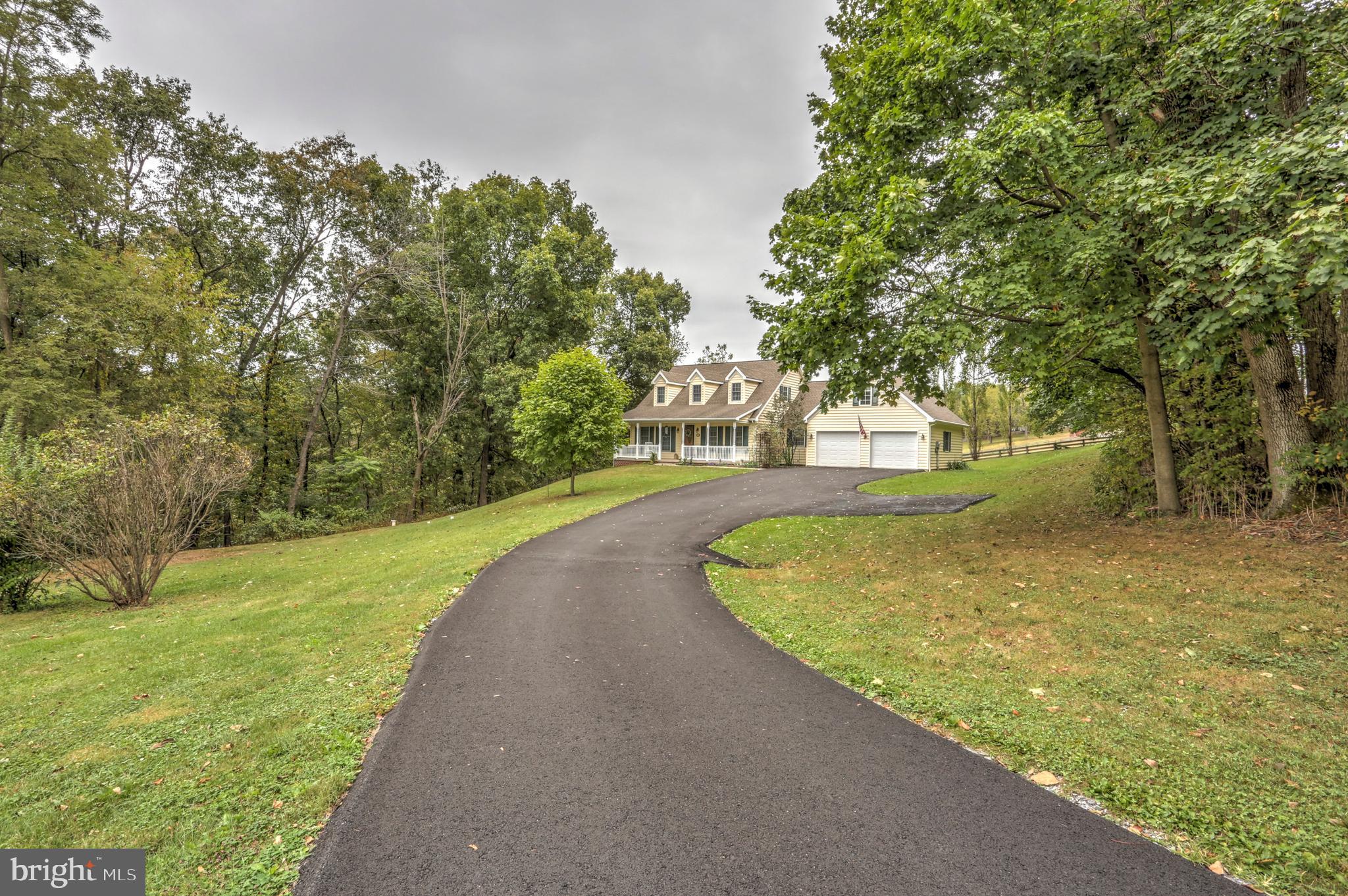 807 Disston View Drive Lititz, PA 17543 - Photo 2 of 44 Front Exterior