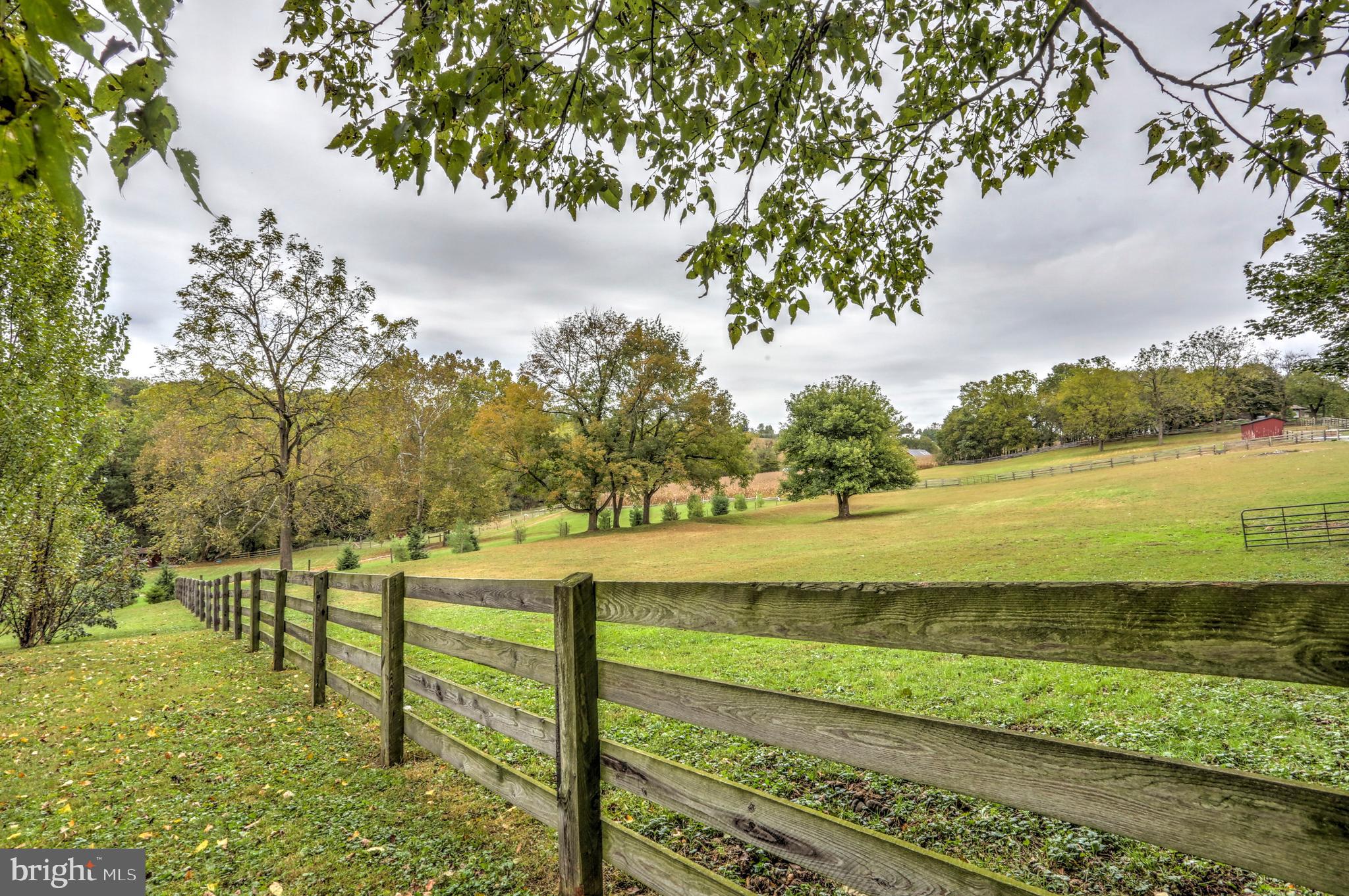 807 Disston View Drive Lititz, PA 17543 - Photo 41 of 44 Views