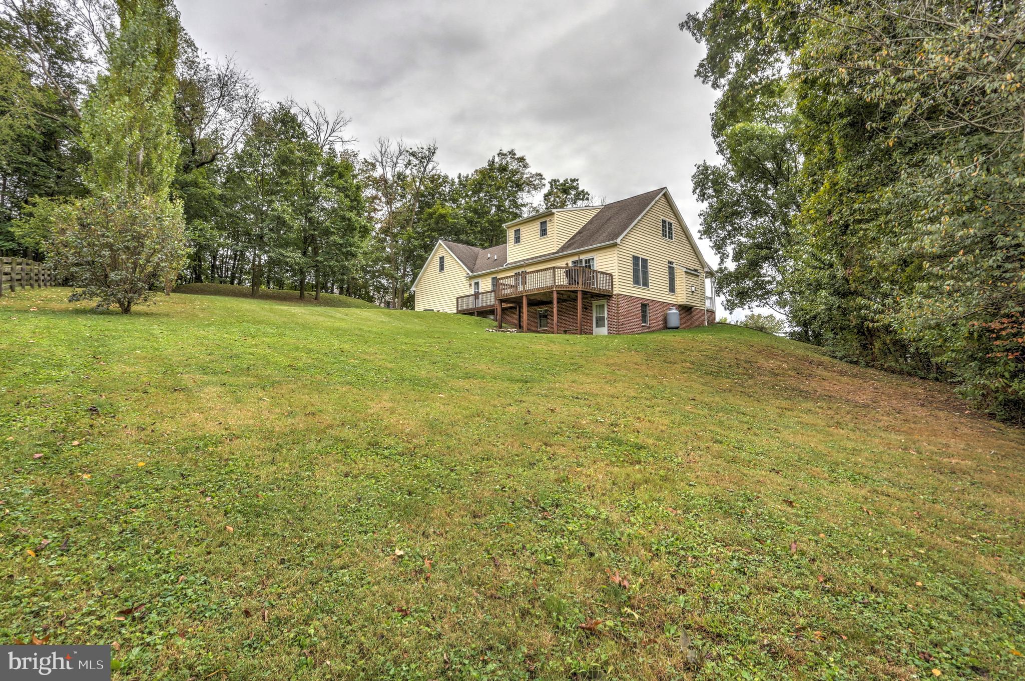 807 Disston View Drive Lititz, PA 17543 - Photo 44 of 44 Back Exterior