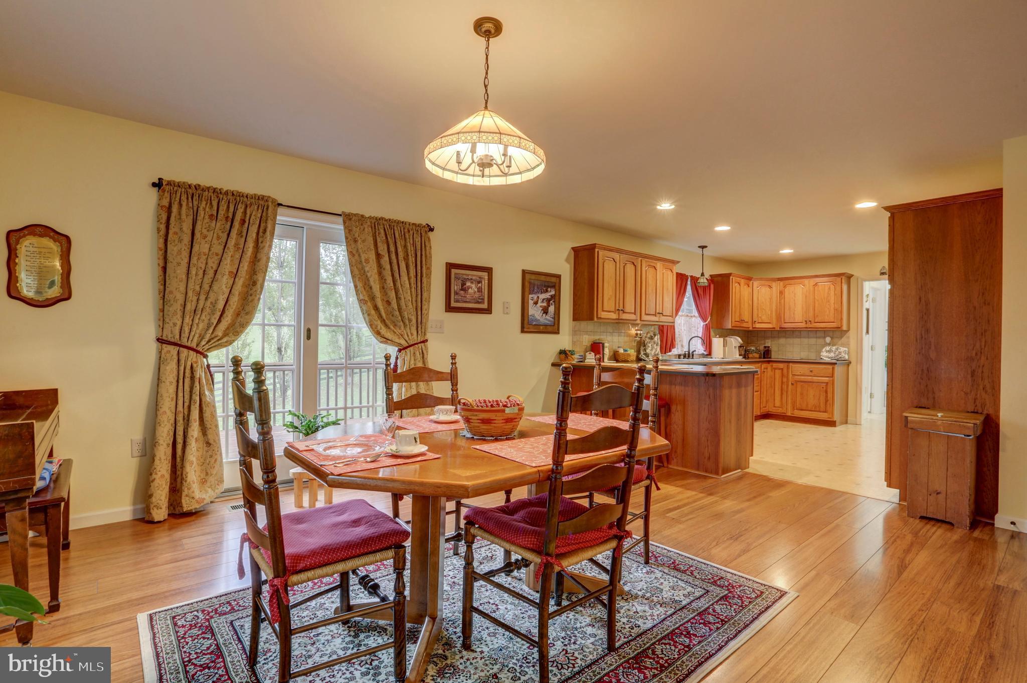 807 Disston View Drive Lititz, PA 17543 - Photo 10 of 44 Dining Room