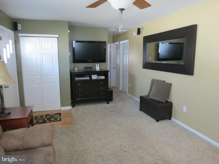376 Flanders Road Bellmawr, NJ 08031 - Photo 6 of 25 Living Room
