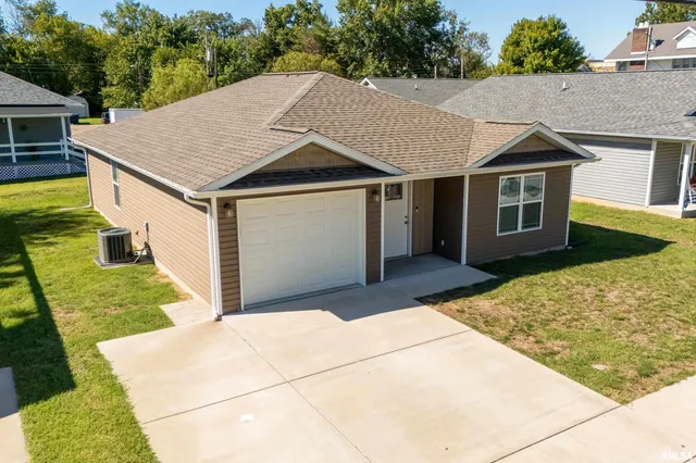 $179,900 | 504 South Mechanic Street, Marion, IL 62959