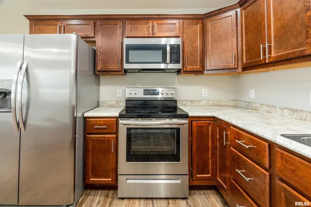 $179,900 | 504 South Mechanic Street, Marion, IL 62959