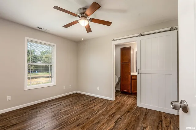 $179,900 | 504 South Mechanic Street, Marion, IL 62959