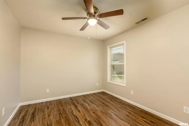 $179,900 | 504 South Mechanic Street, Marion, IL 62959