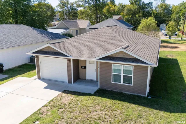 $179,900 | 504 South Mechanic Street, Marion, IL 62959