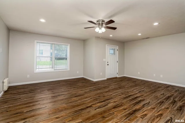 $179,900 | 504 South Mechanic Street, Marion, IL 62959