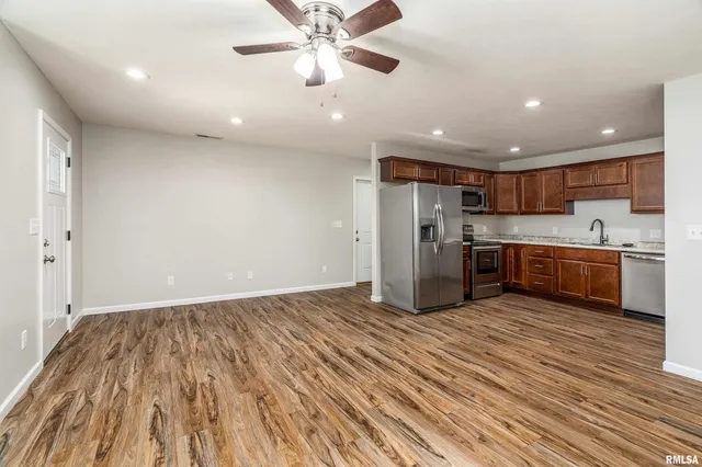 $179,900 | 504 South Mechanic Street, Marion, IL 62959