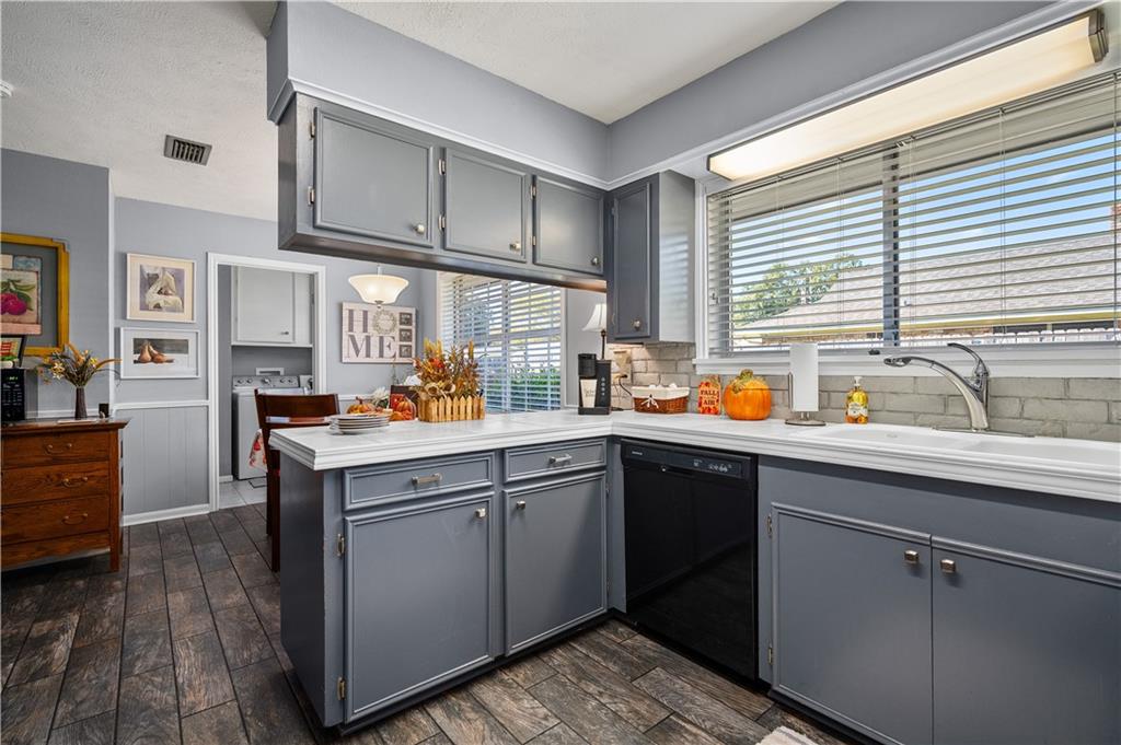 508 Ridgewood Boulevard Alexandria, LA 71303 - Photo 16 of 27 Gallery Image 16