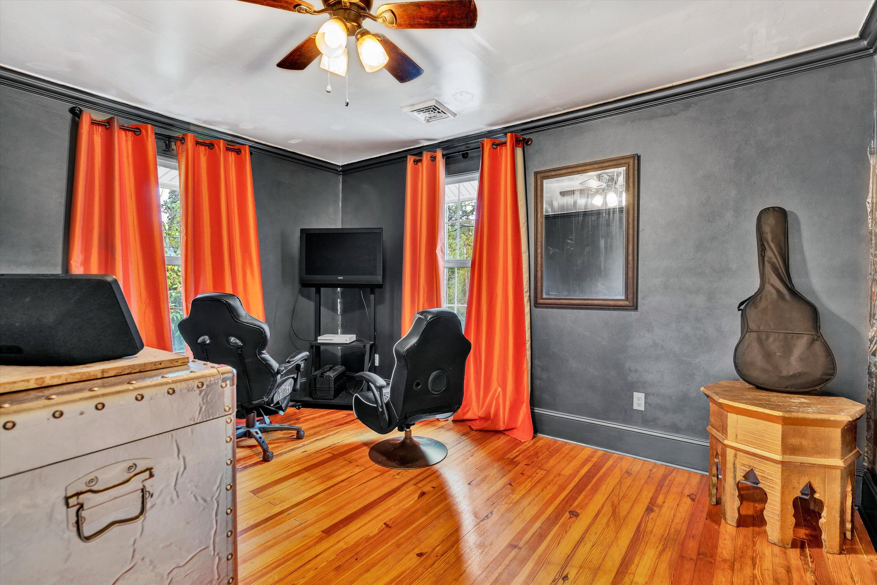6449 Merriman Road Roanoke, VA 24018 - Photo 15 of 24 15-DSC03586