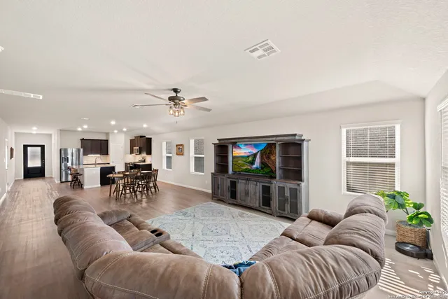 $2,150 | 5316 Jasmine, Bulverde, TX 78163