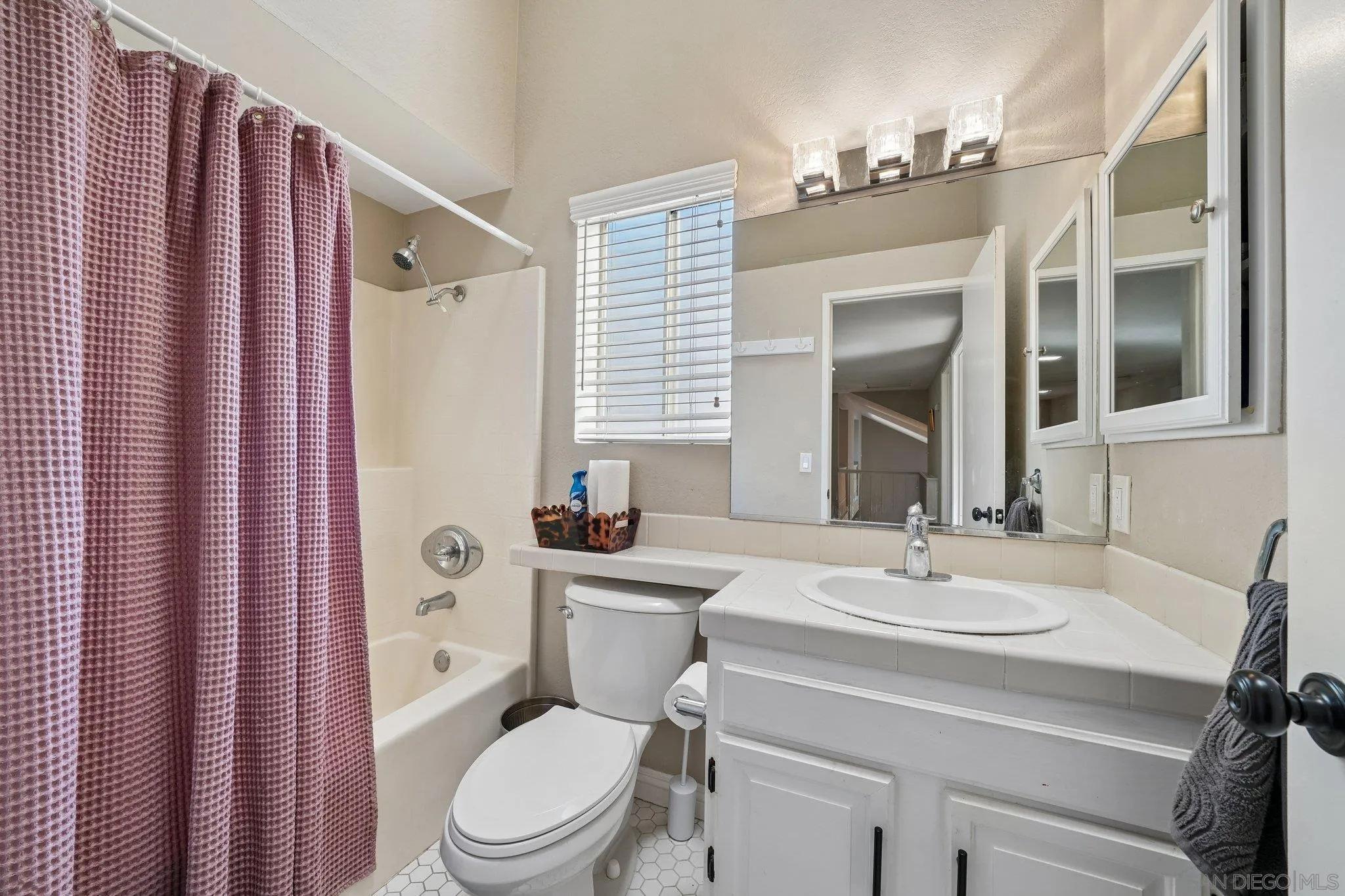45630 Rainbow Canyon Road Temecula, CA 92592 - Photo 17 of 36 Gallery Image 17