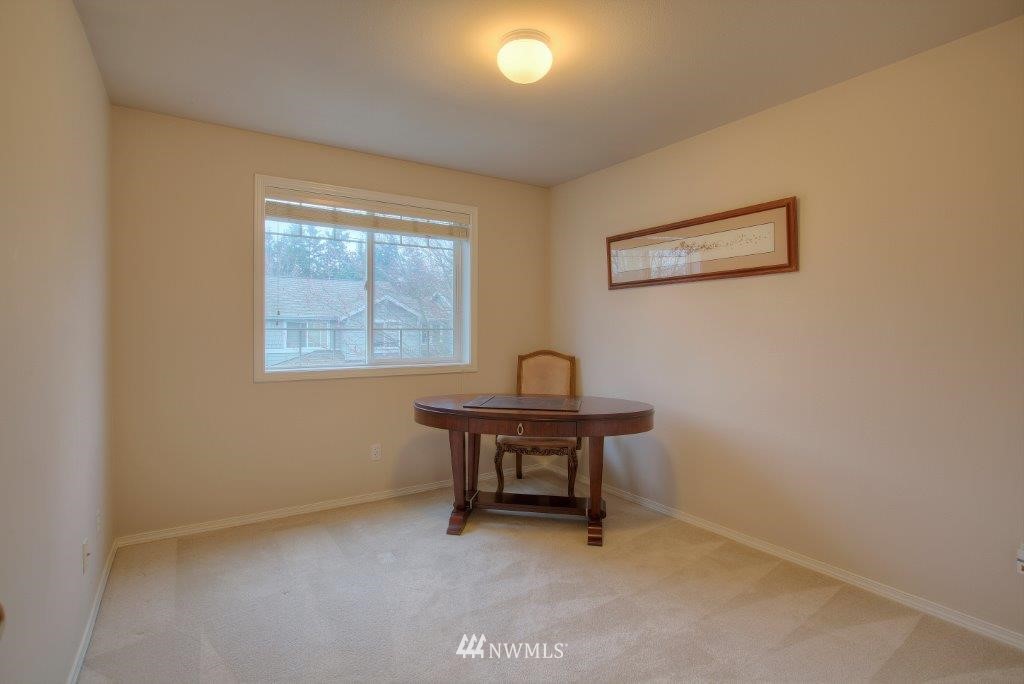 552 Elma Place Northeast Renton, WA 98059 - Photo 17 of 20