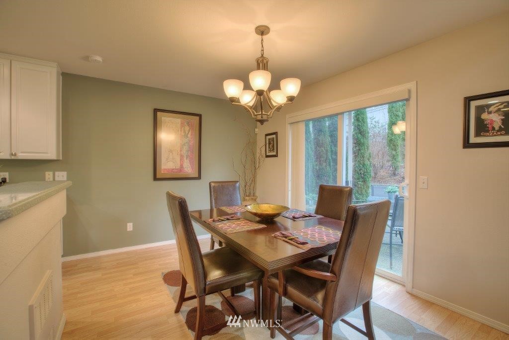 552 Elma Place Northeast Renton, WA 98059 - Photo 6 of 20