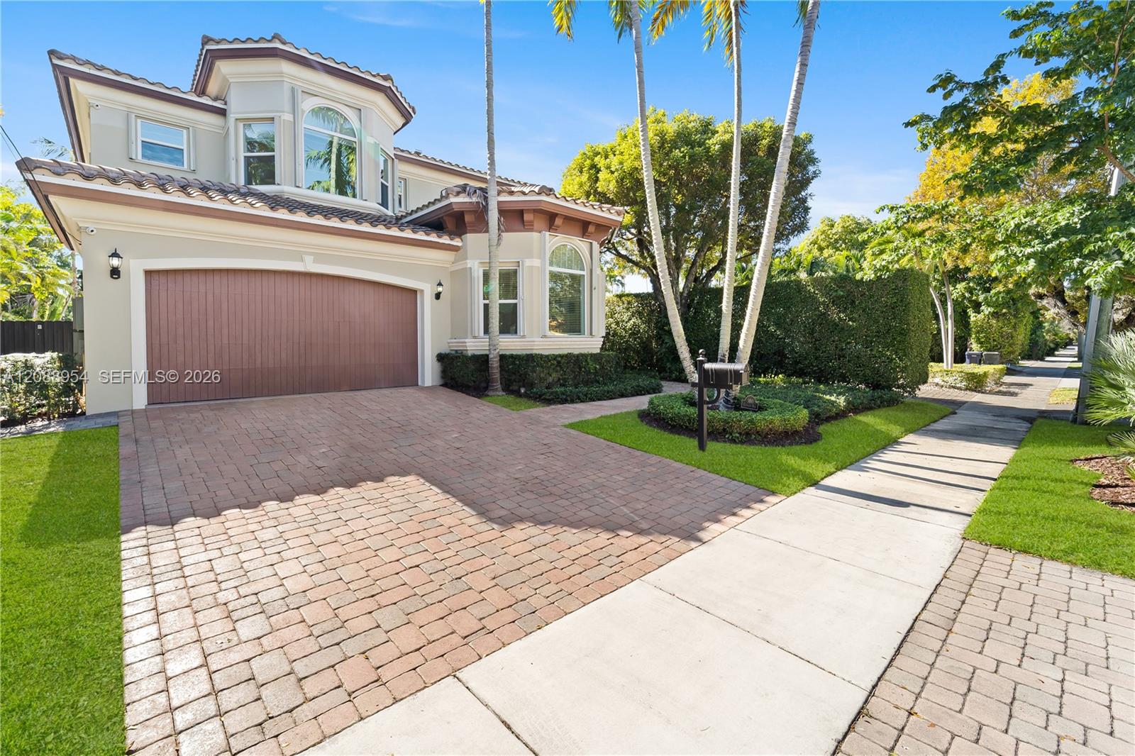 1490 Cleveland Road Miami Beach, FL 33141 - Photo 33 of 33 Gallery Image 33