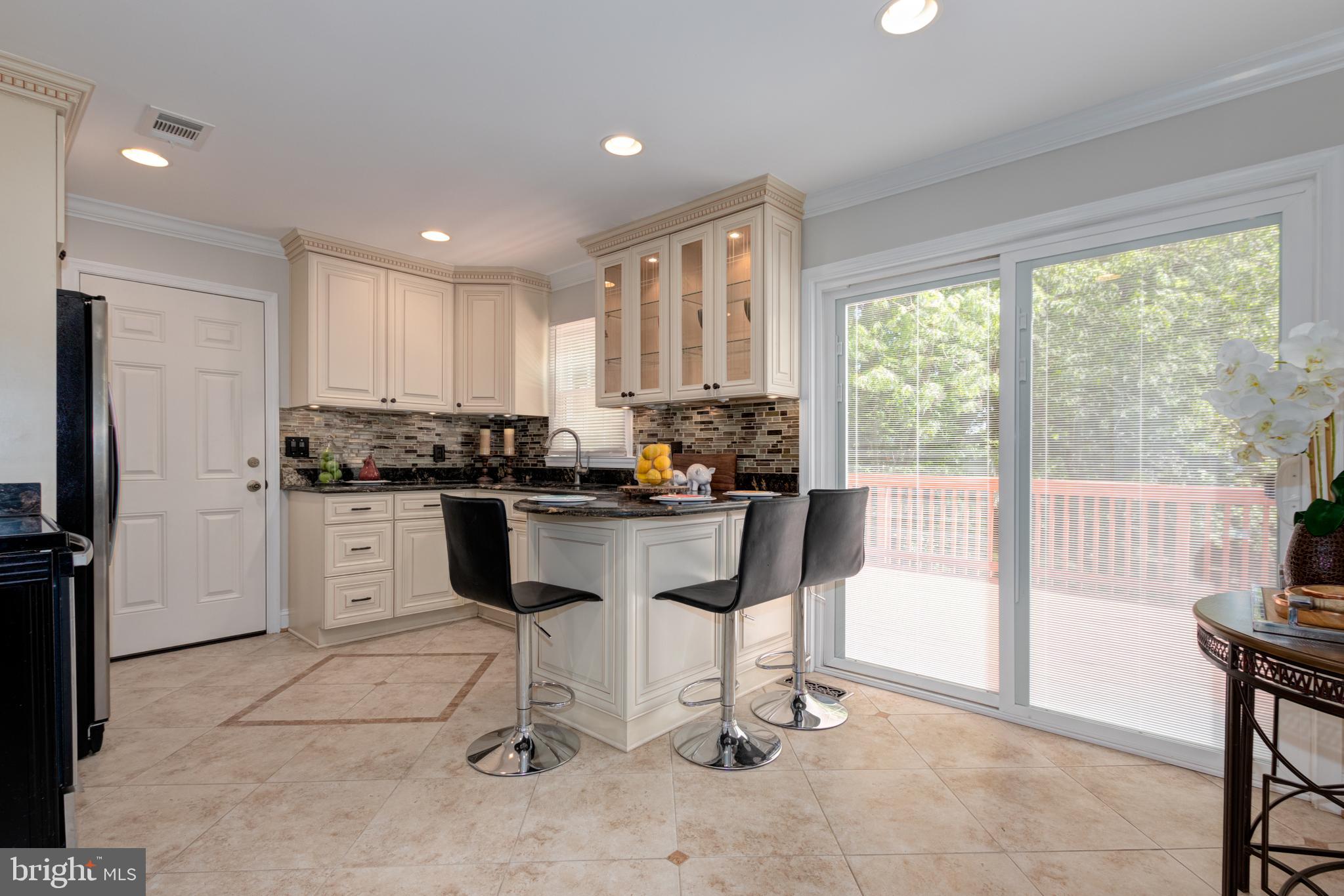 8303 Cushing Court Springfield, VA 22153 - Photo 17 of 48 Gallery Image 17