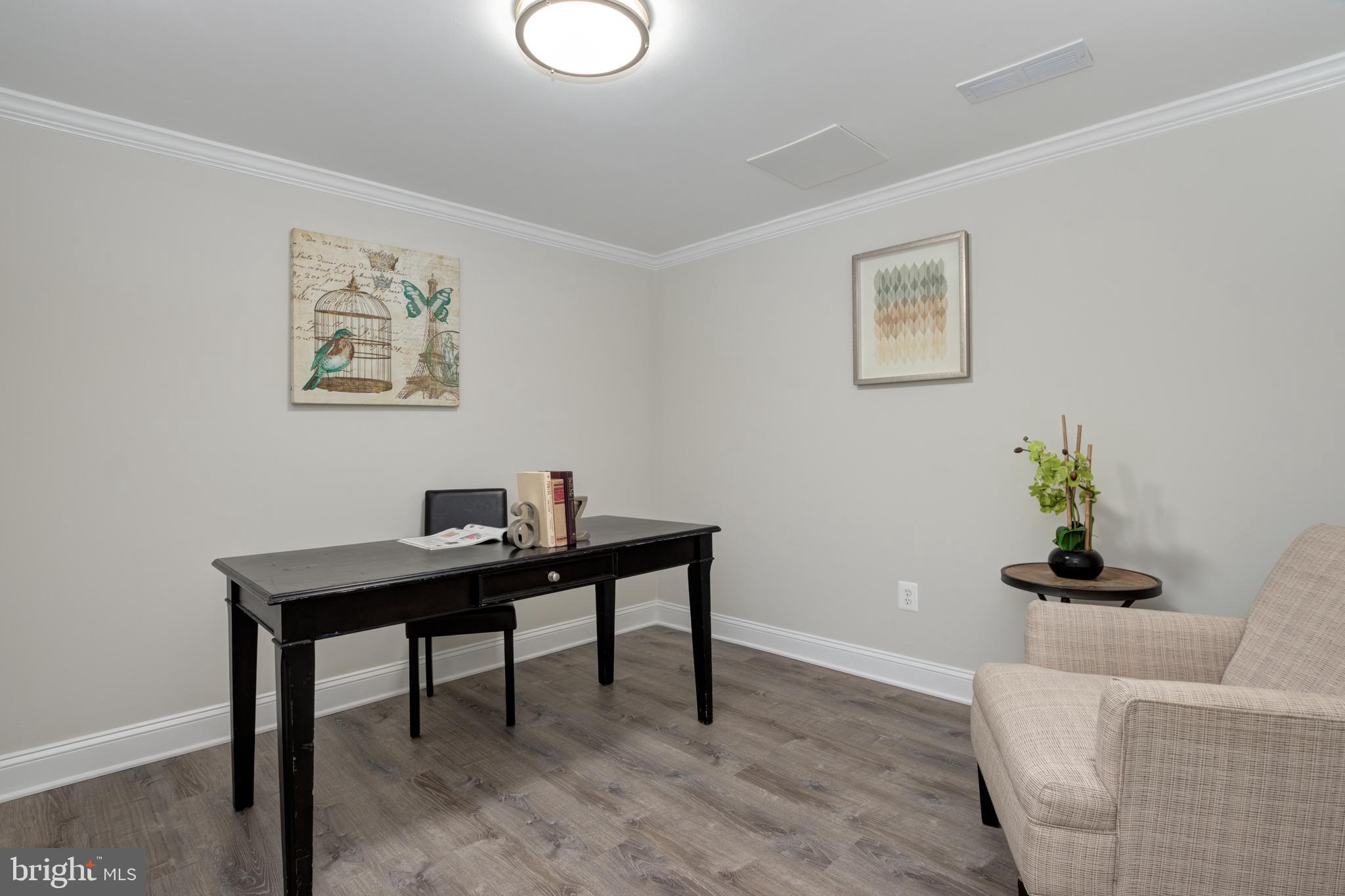 8303 Cushing Court Springfield, VA 22153 - Photo 37 of 48 Gallery Image 37