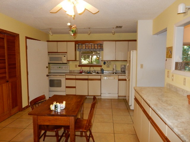 2774 Santa Rosa Circle Lillian, AL 36549 - Photo 6 of 16