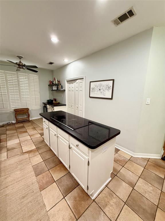 2651 Hidden Ridge Drive Arlington, TX 76006 - Photo 21 of 34