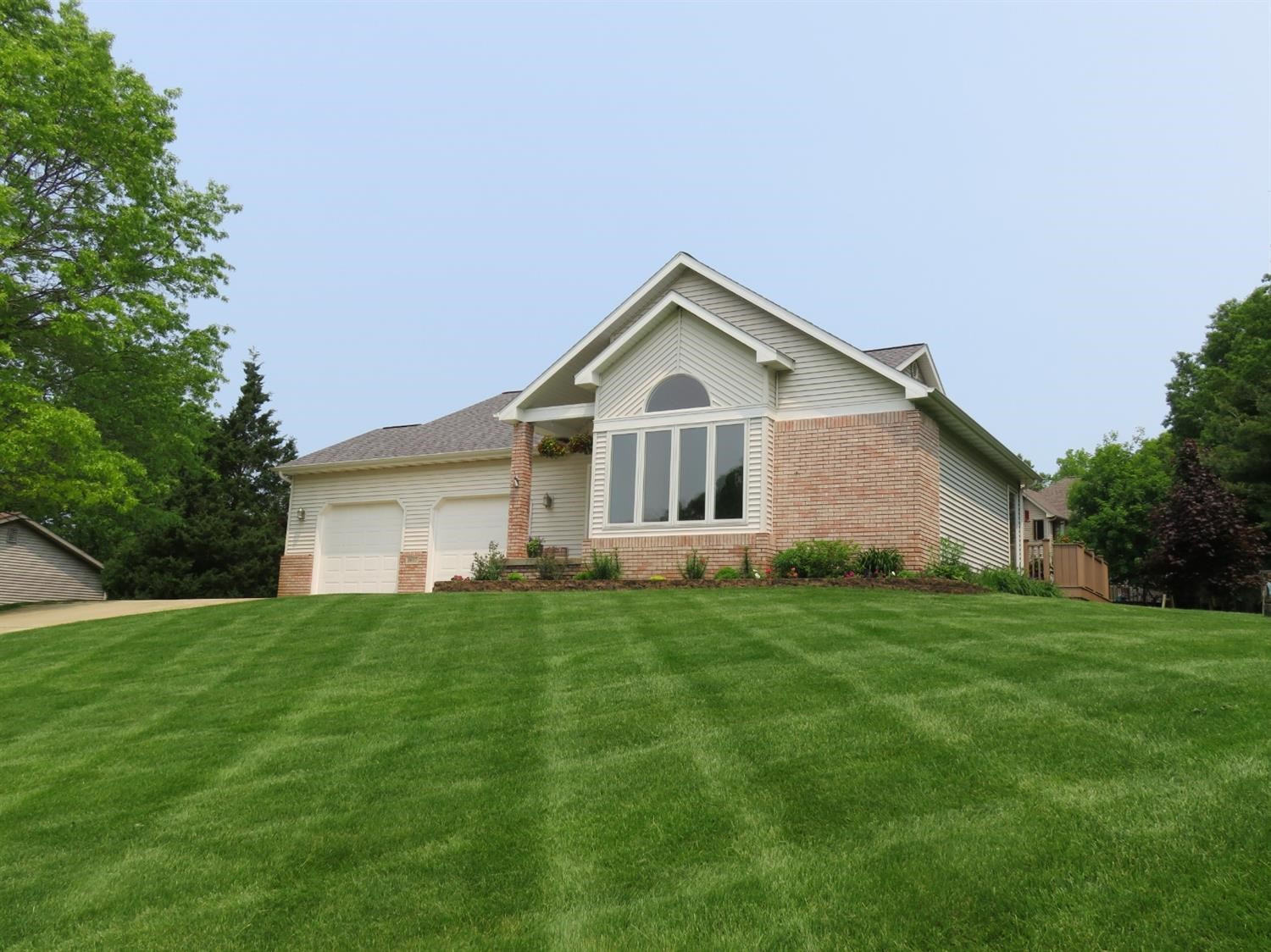 4647 Riesling Trail La Porte, IN 46350 - Photo 1 of 36 1500x1124