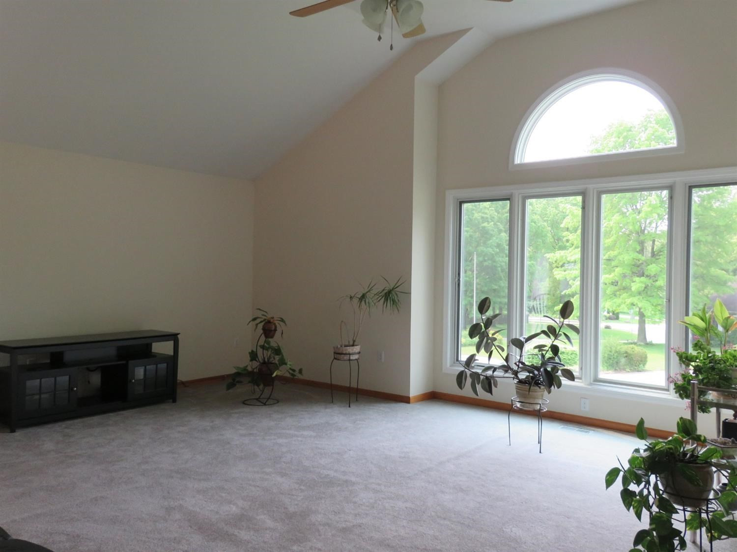 4647 Riesling Trail La Porte, IN 46350 - Photo 2 of 36 1500x1124
