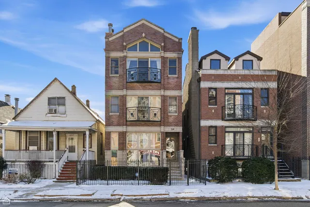 $475,000 | 2249 West Foster Avenue, Unit 3, Chicago, IL 60625