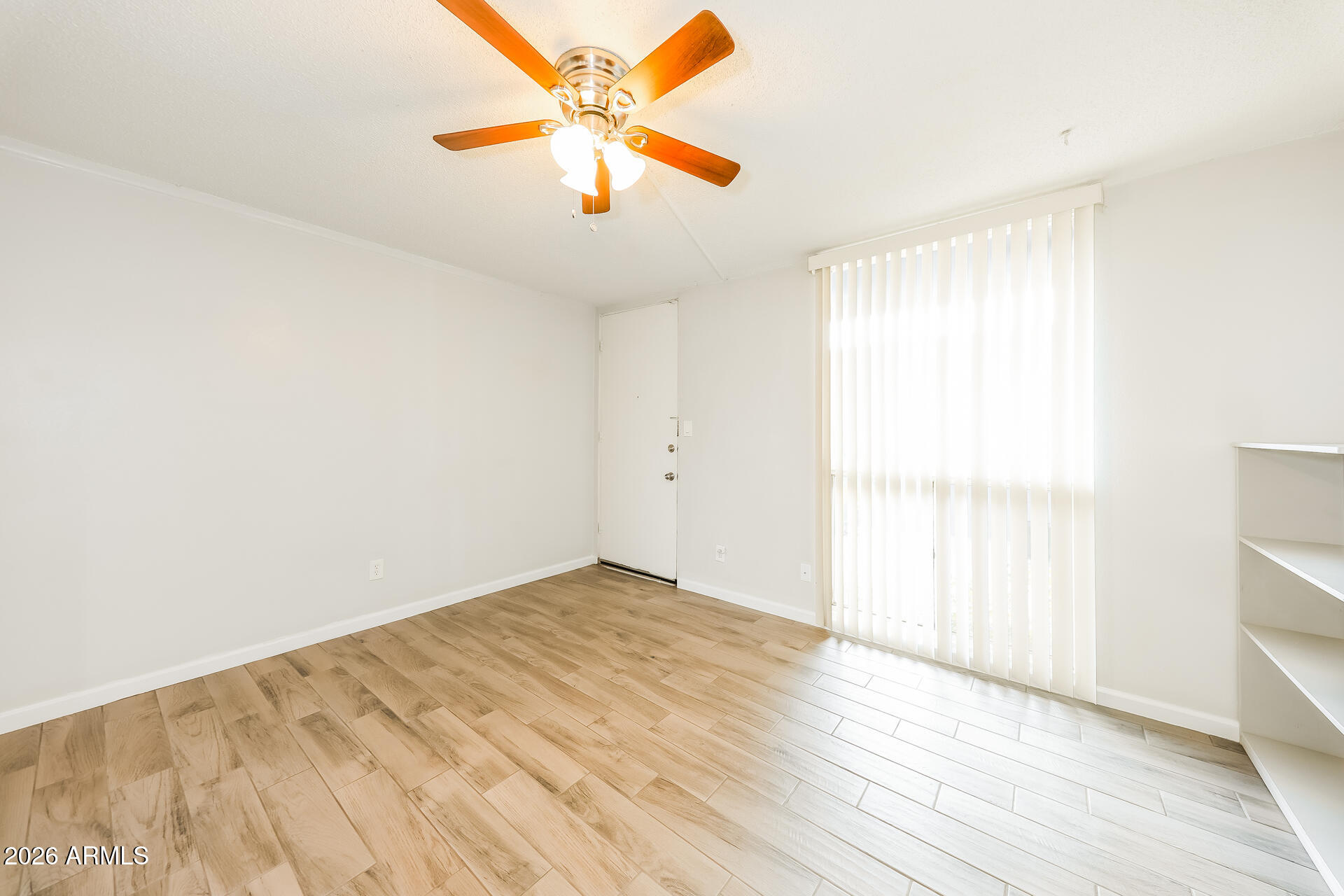 6320 North 16th Street, Unit 7 Phoenix, AZ 85016 - Photo 5 of 14 7-photo-Living-Room