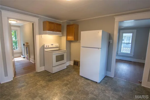 $45,000 | 631 Lakeview Drive, Hillsboro, IL 62049